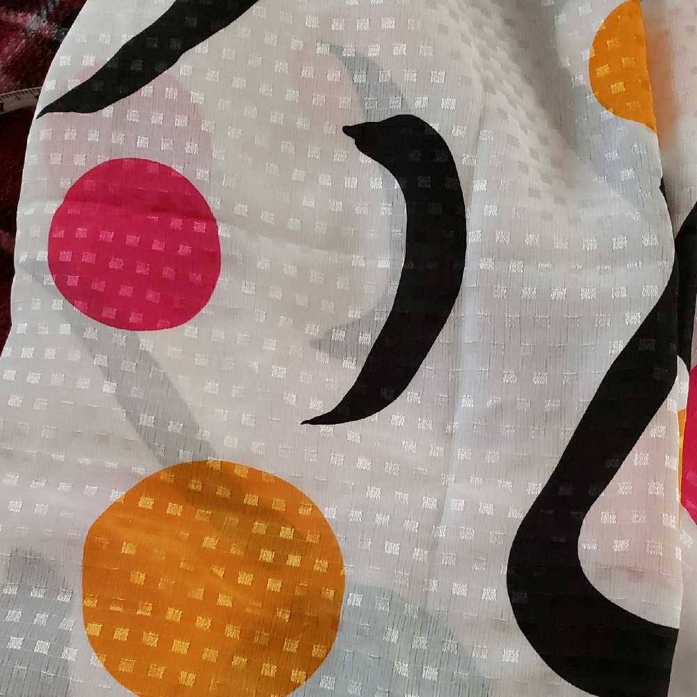 Fabric - Picture 2 of 3